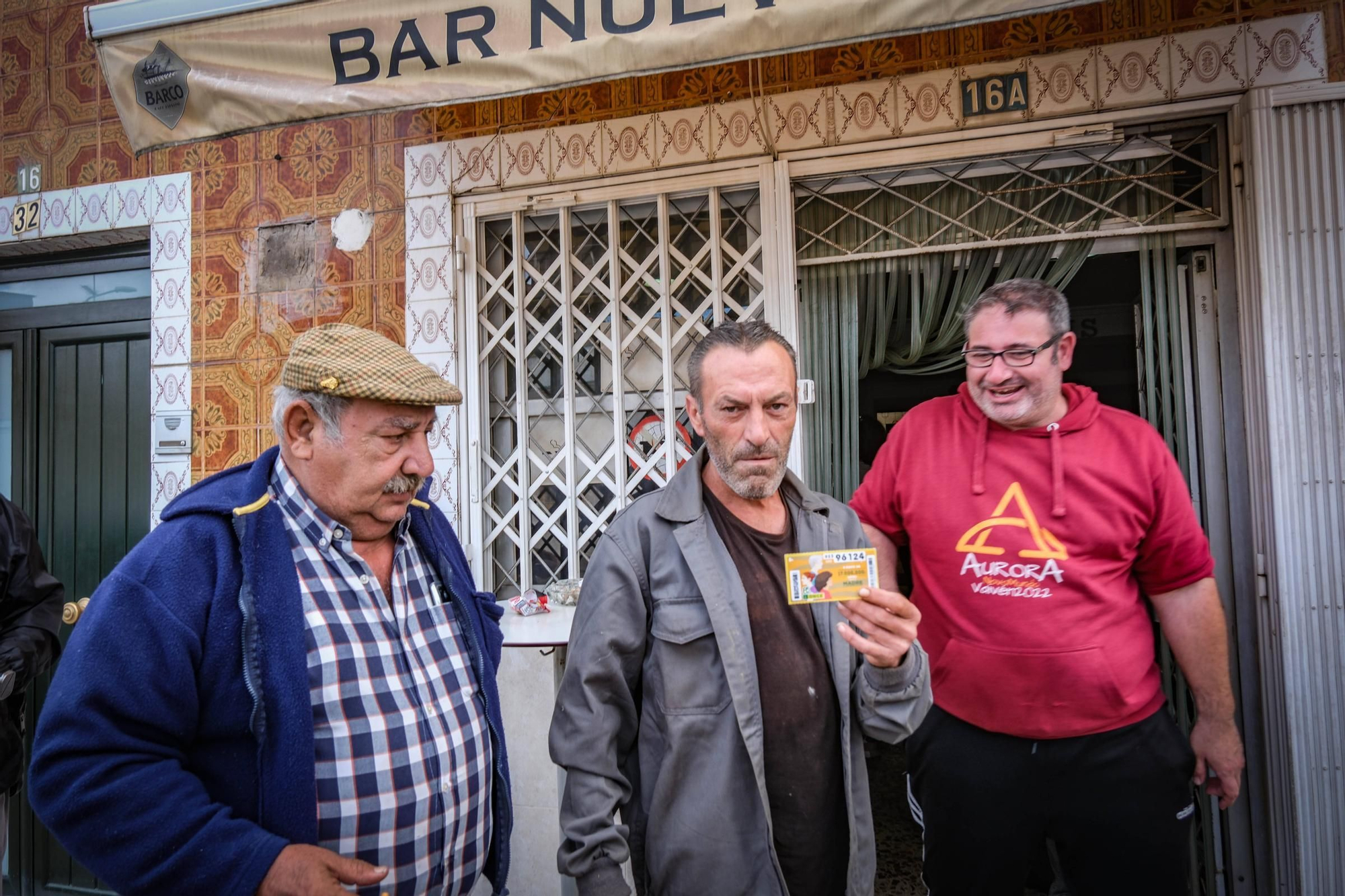 Lluvia de millones en el barrio de San Roque por el sorteo del Día de la Madre de la ONCE