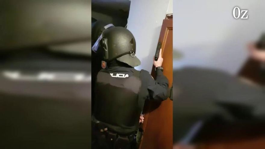 Intervención de la policía en un narcopiso