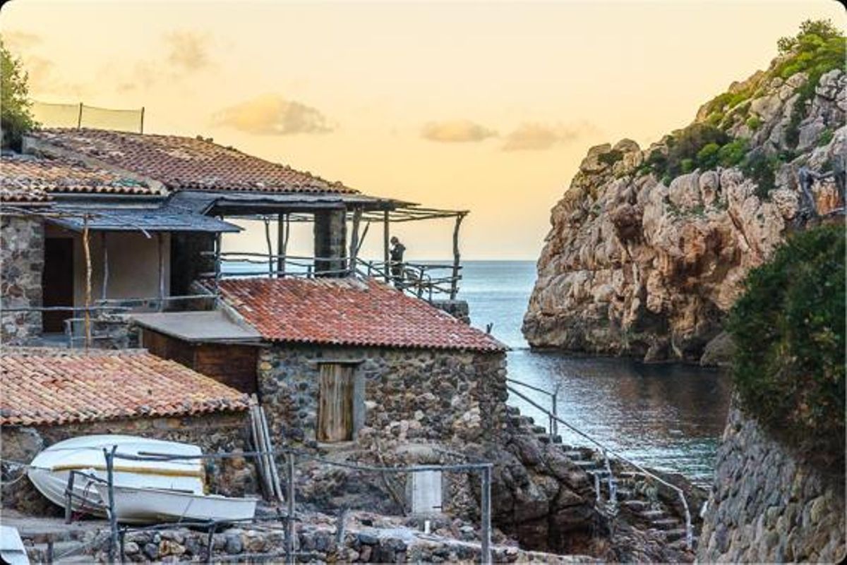 Un paseo hasta Cala Deià por el Camí des Ribassos