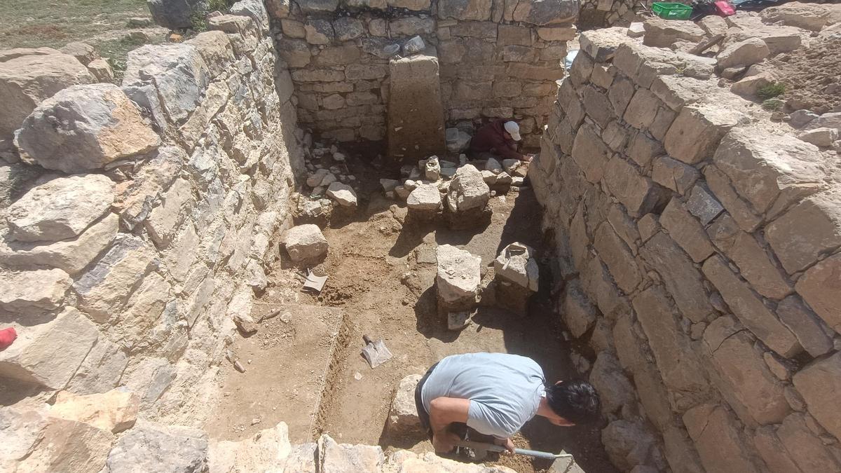 Los trabajos arqueológicos en el 'El Castillejo' de Benafer, iniciados en 2018, ya han llegado a su fin.