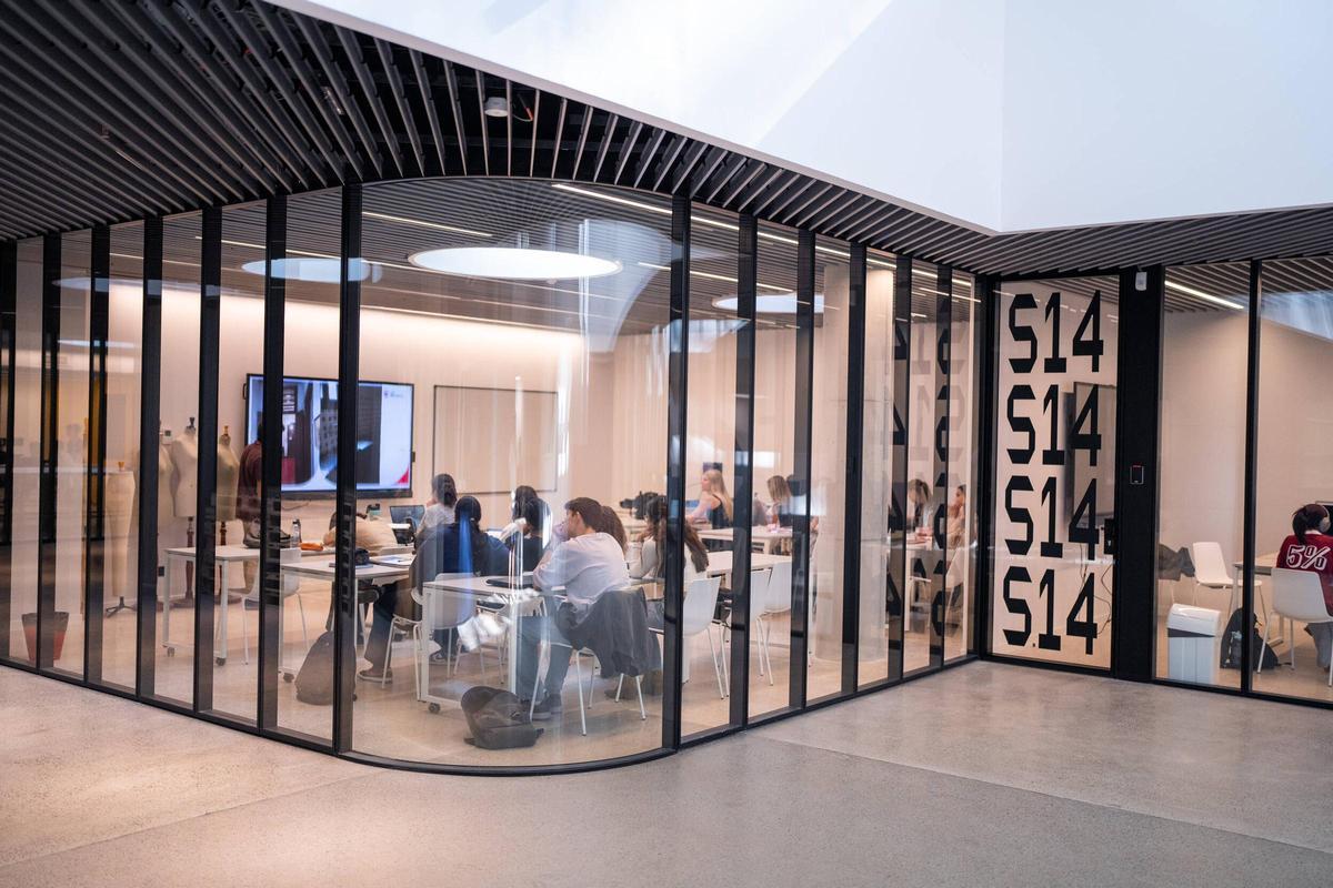 El nuevo campus tiene previsto acoger a entre 2.500 y 3.000 alumnos en los próximos cinco años. El nuevo campus tiene previsto acoger a entre 2.500 y 3.000 alumnos en los próximos cinco años.