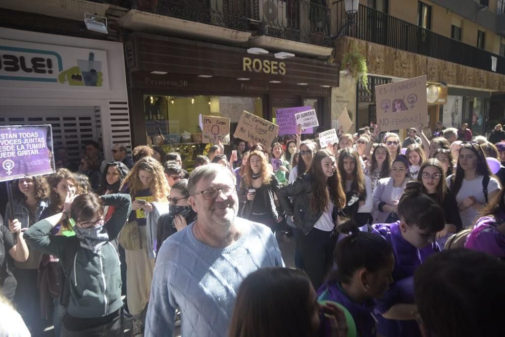 La feministas calientan motores antes de la manifestación del 8-M en Murcia