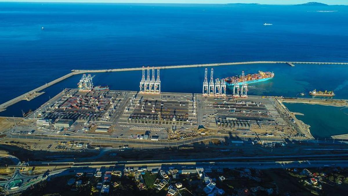 Imágen aérea del Puerto de Algeciras.