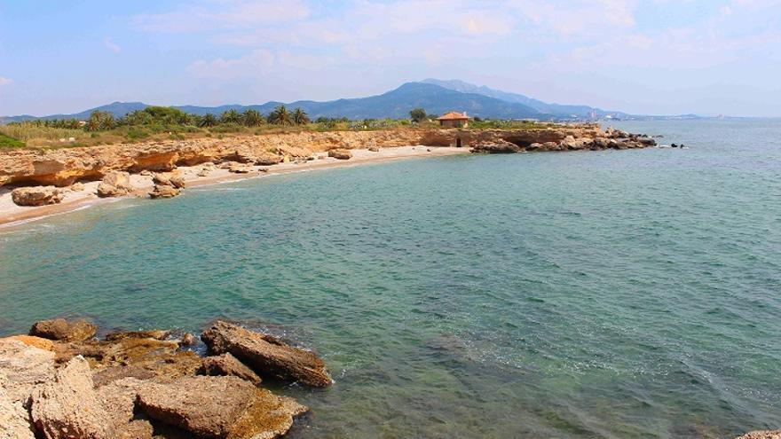 Playa del Riu de la Sènia.