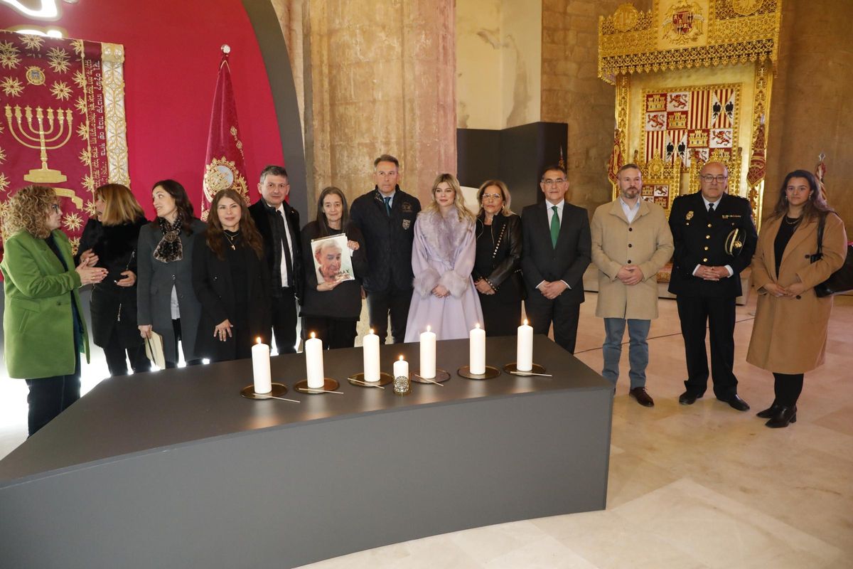 Parte de las autoridades presentes.