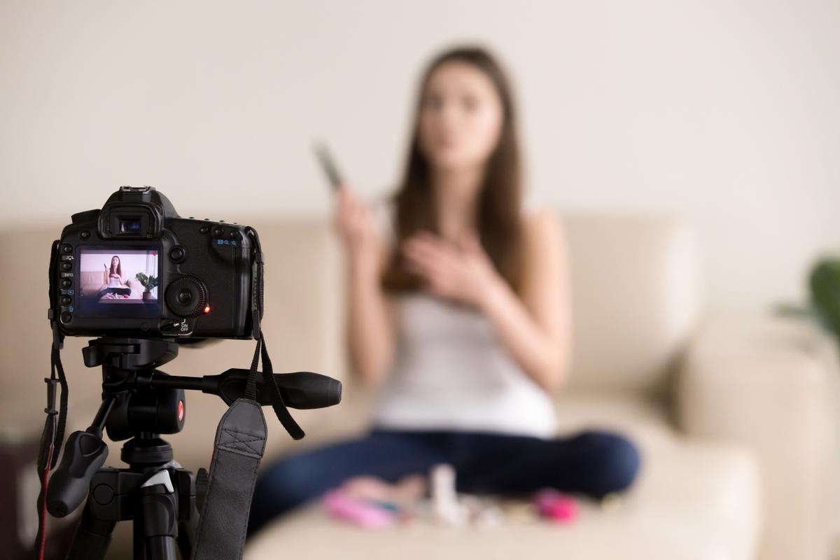 El centro Ibercaja Actur de Zaragoza acoge del 5 al 8 de julio el curso 'Quiero ser youtuber'.