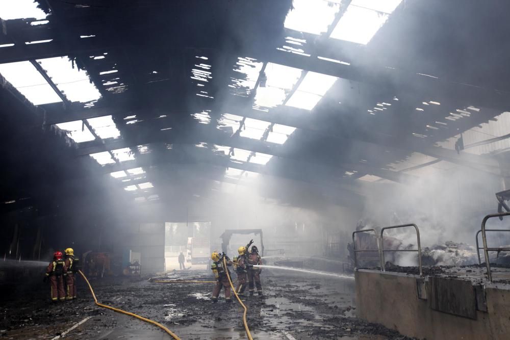 Incendi d'una nau a Porqueres