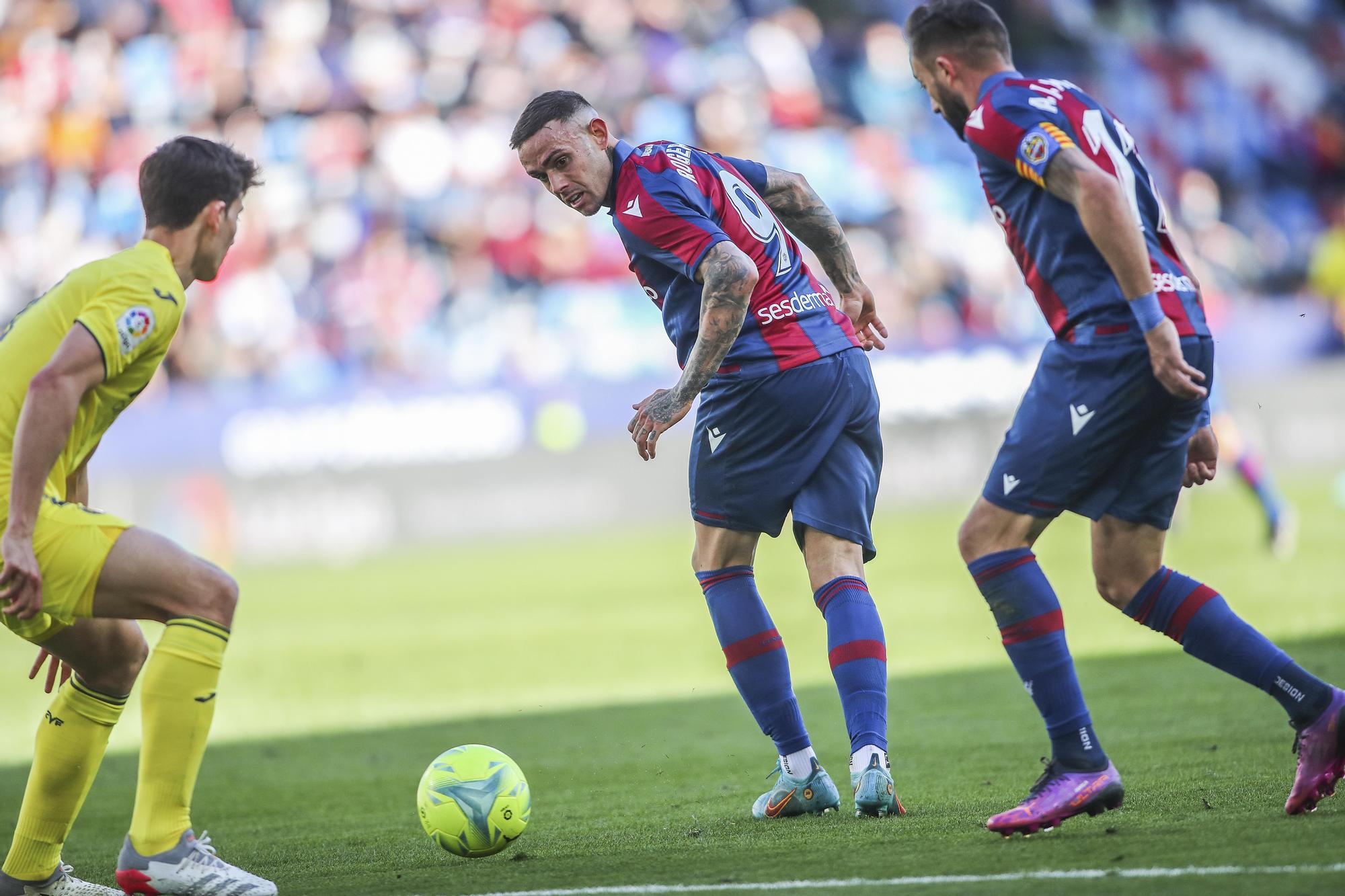 Las imágenes de la victoria del Levante frente al Villarreal en el Ciutat de València