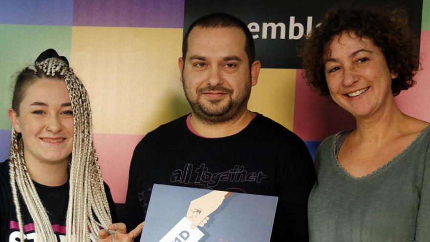 Maria Morante, portaveu dels CDR; Jordi Peiró, membre del Secretariat Nacional de l&#039;ANC, i la número 4 de la CUP per Barcelona, Maria Ballester, presenten la campanya &#039;Tu votes, tu comptes&#039;