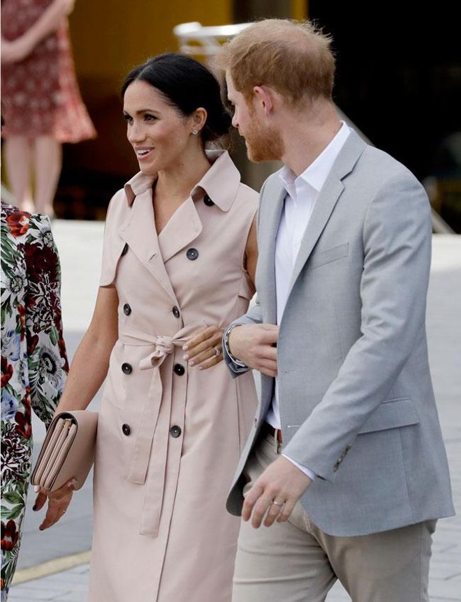 Meghan Markle y el príncipe Harry en la exposición de Nelson Mandela en Londres