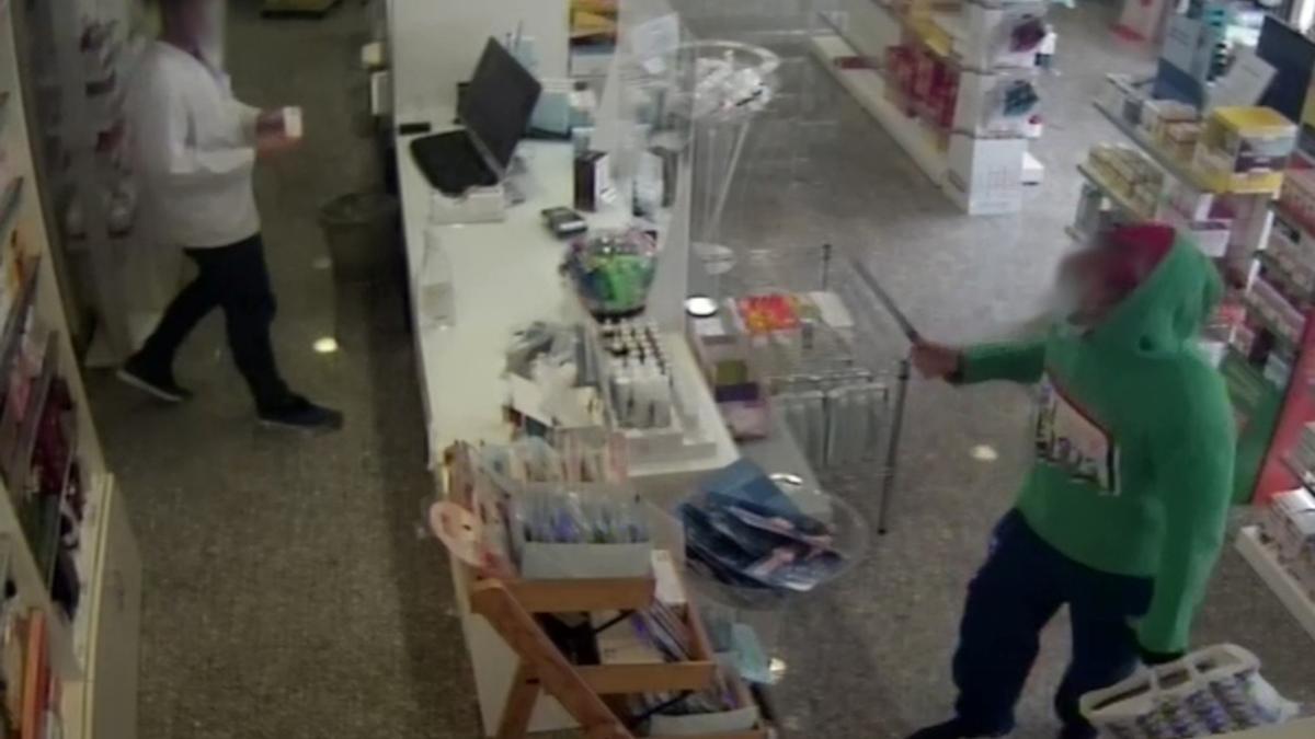 Detenido un joven por cinco atracos a mano armada en farmacias de Palma en una semana