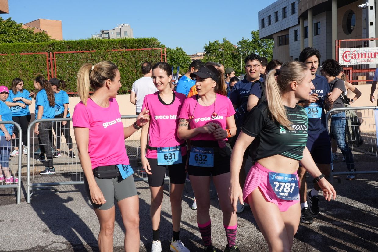 Búscate en las fotos de la Carrera de las Empresas en Castellón