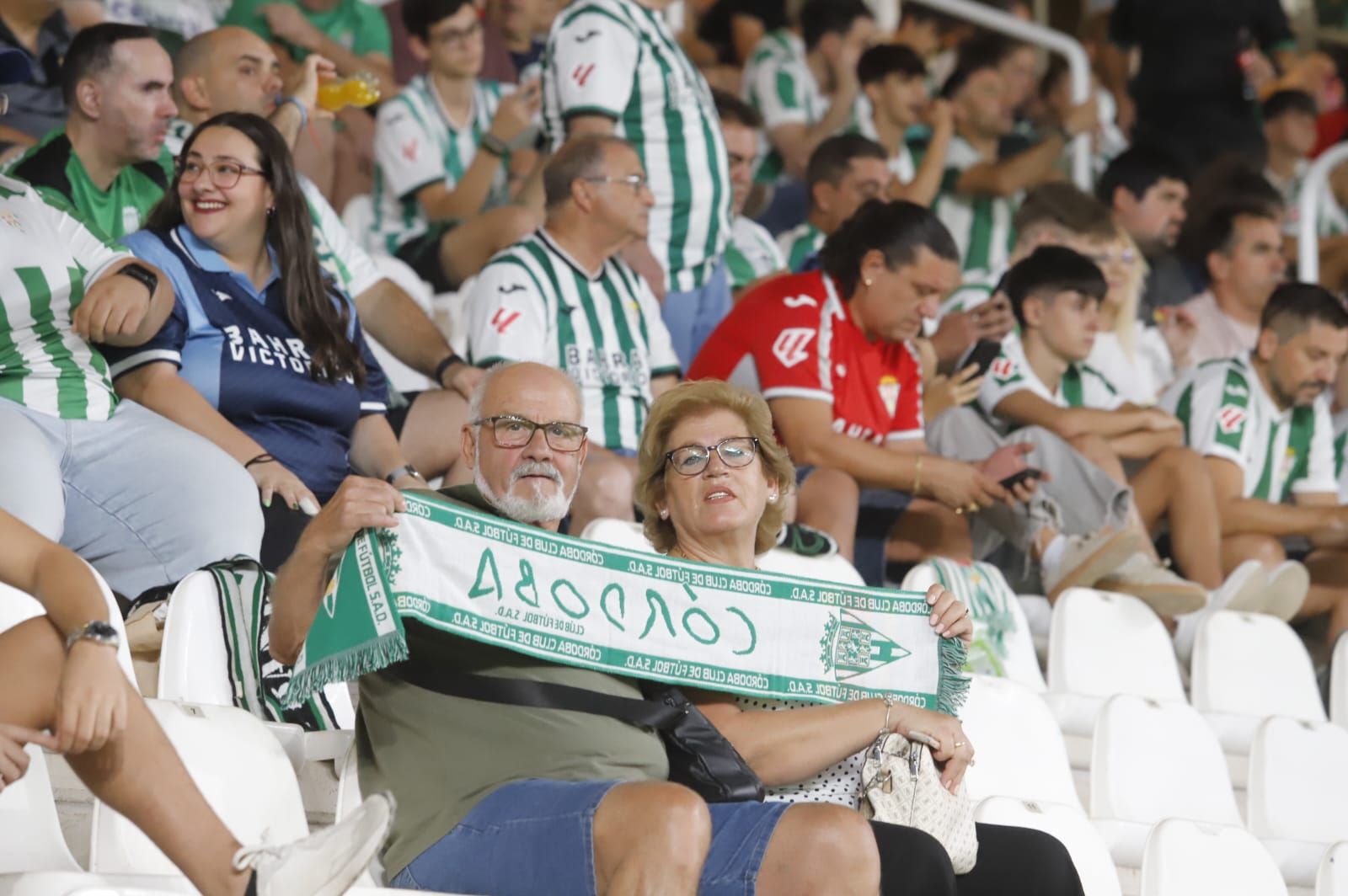Córdoba CF-Racing de Santander | Las imágenes de la afición en El Arcángel
