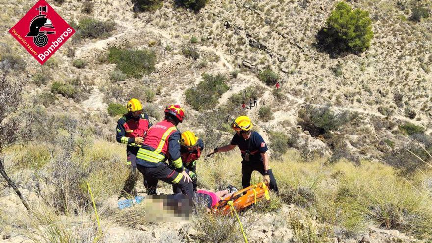 Rescatan a un hombre que hacía senderismo en La Vila tras perderse y sufrir varias caídas