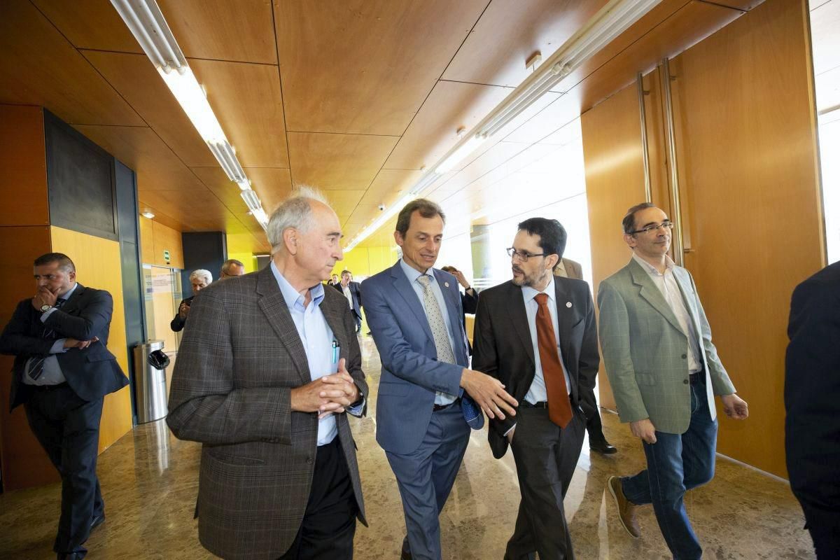 Duque visita el campus Río Ebro de la capital aragonesa