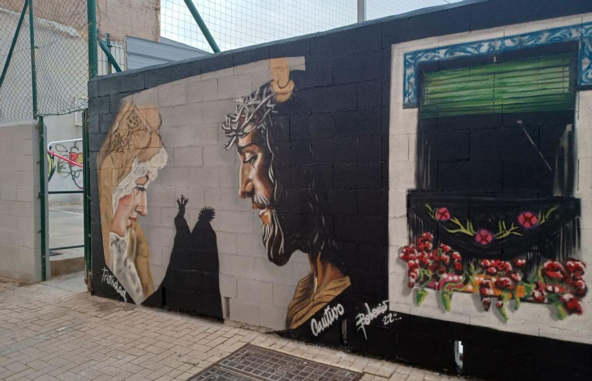 Un mural que homenajea la historia del barrio de la Trinidad