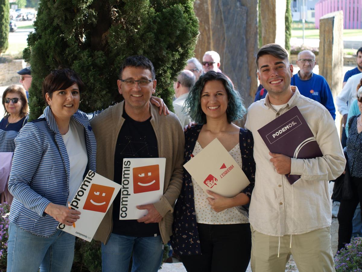 Maria Jesús Herrada (Compromís), Xavi Martí (Compromís), Jesús Manzanares (Podem) i Carmen Soto (EU)