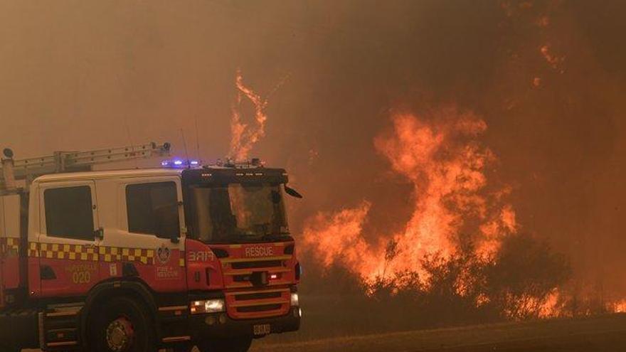 Dos bomberos mueren en los incendios de Australia