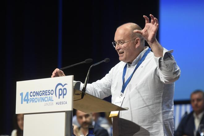 Tellado asegura que el Gobierno tiene ya 121 imputados, "tantos como diputados del PSOE"