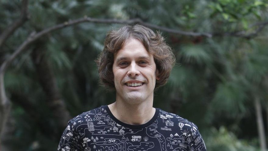 Agustín Zaragozá imparte clases contra la discriminación