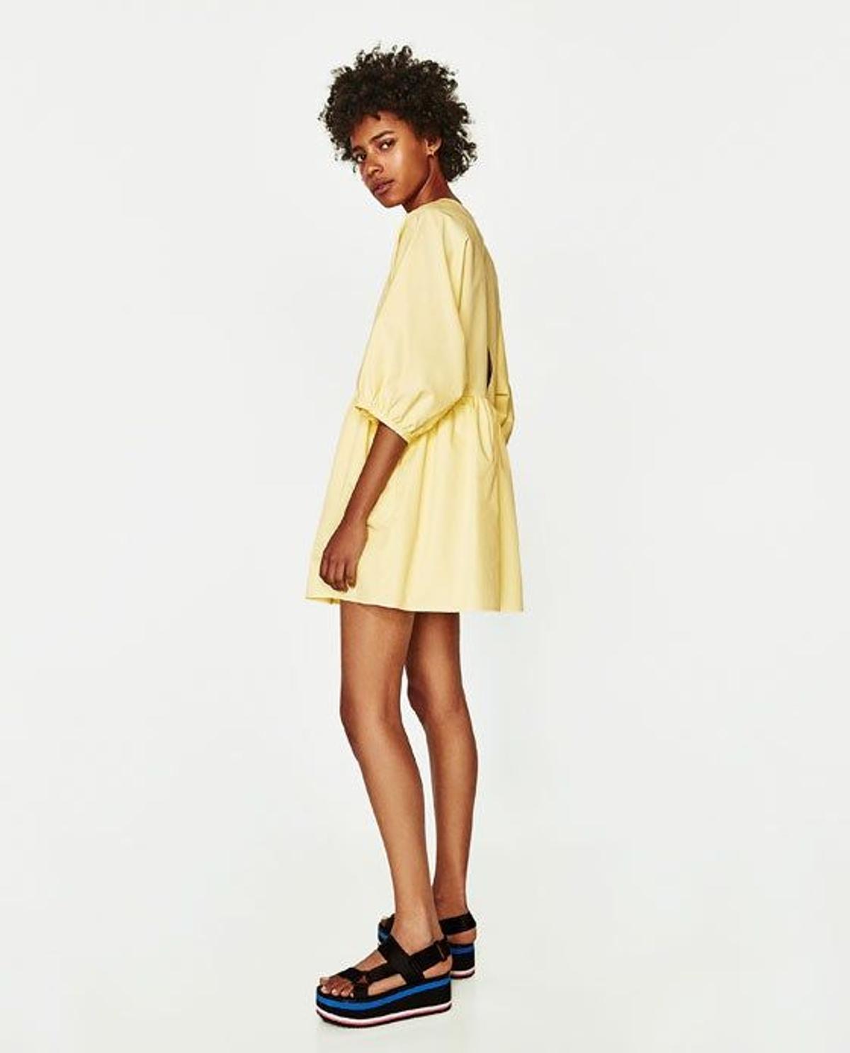 Mono vestido amarillo (precio: 25,95 euros)