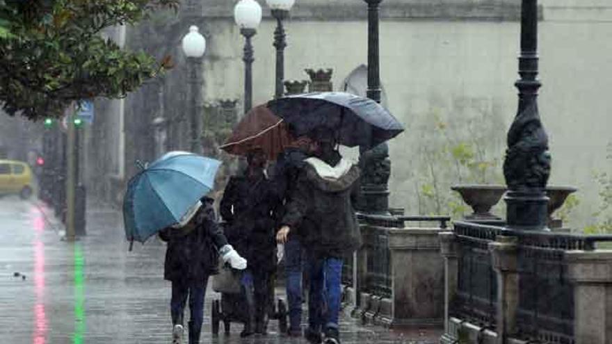 Vigo registró una intensa jornada de lluvia // R.Grobas
