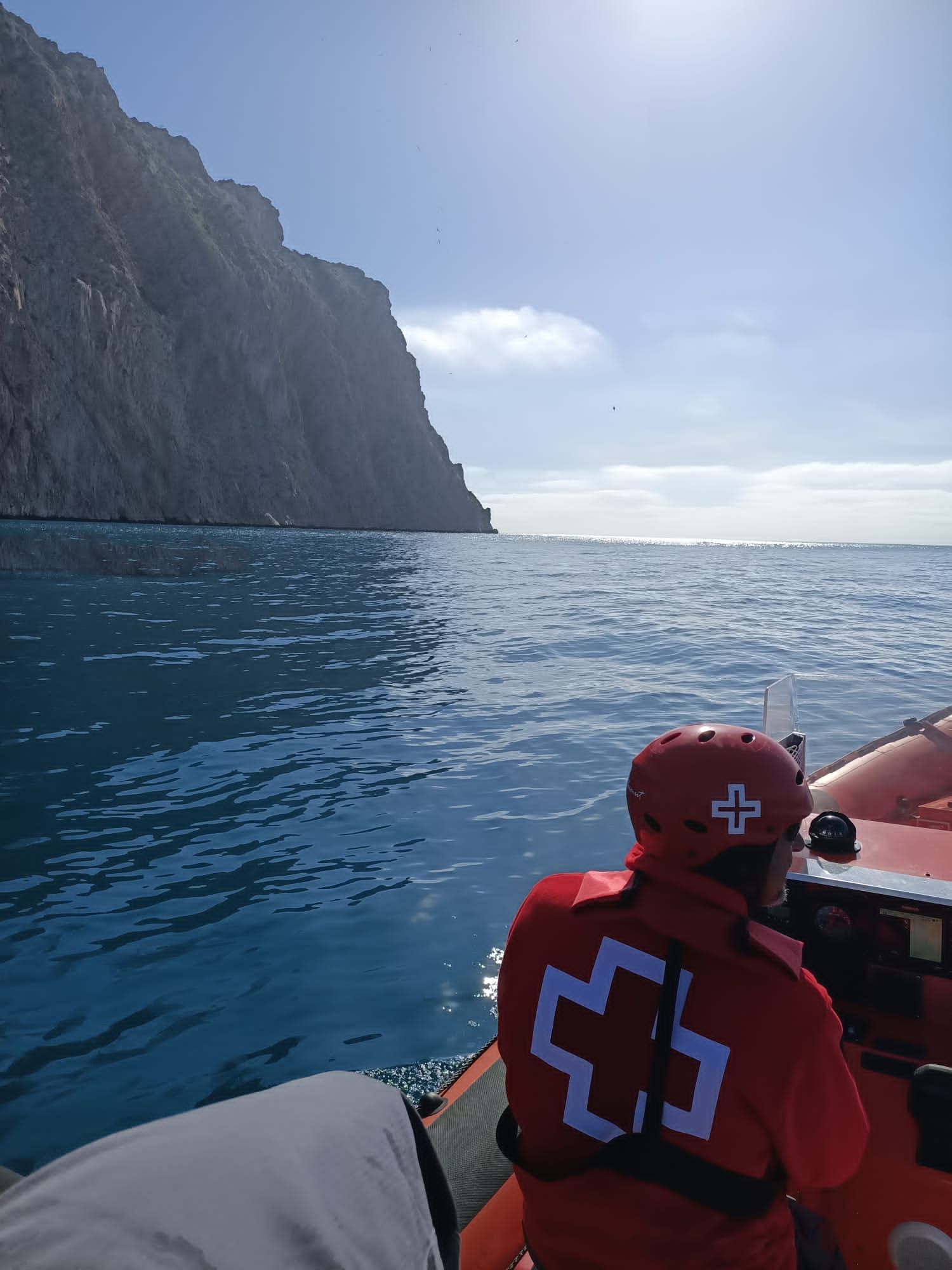 Operación de rescate de los cuerpos de los jóvenes tragados por el mar junto al Peñón de Ifach