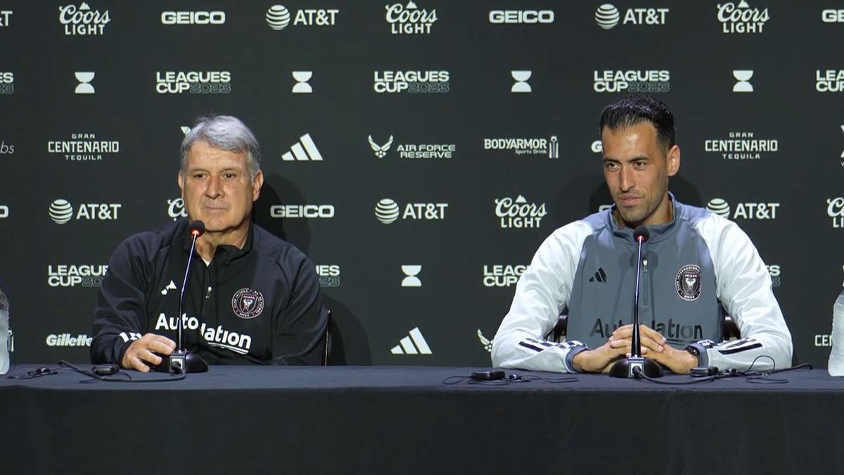 Tata Martio y Sergio Busquets, en rueda de prensa
