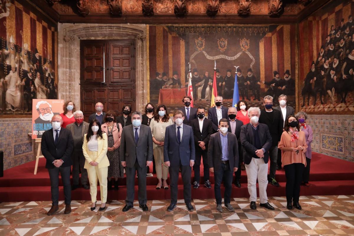 Las instituciones y personalidades que conforman la comisión del Año Berlanga.