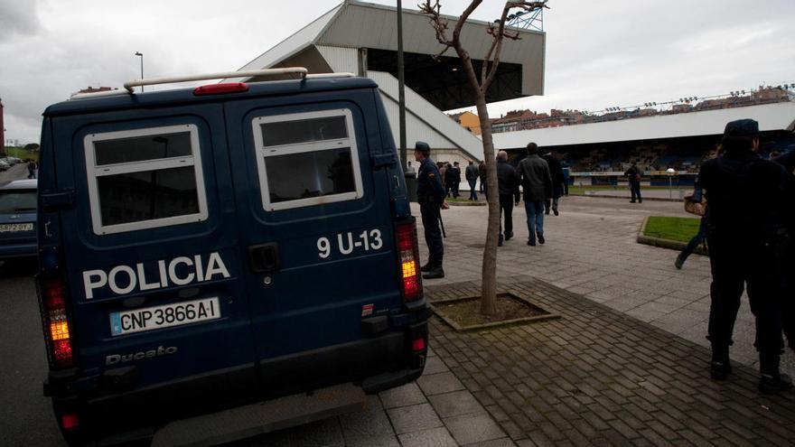 Policía Nacional en Langreo.