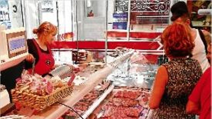 &quot;Molta gent encara no hi cau en què el divendres a la tarda el Mercat està obert&quot;