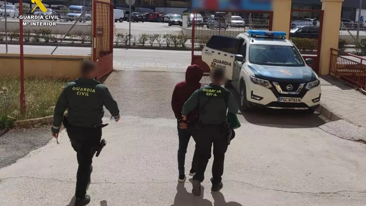 Arrestado por intentar robar en una vivienda en obras en Aspe durante el apagón