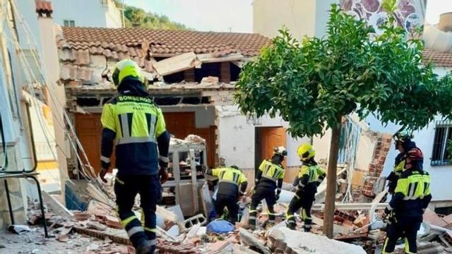 Derrumbe parcial tras la deflagración.