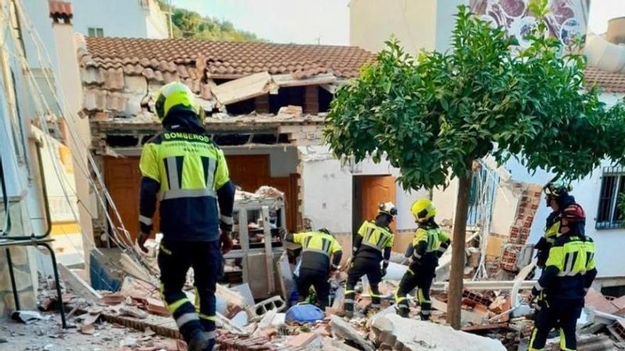 Ocho heridos tras la deflagración de una bombona en un restaurante de Sayalonga