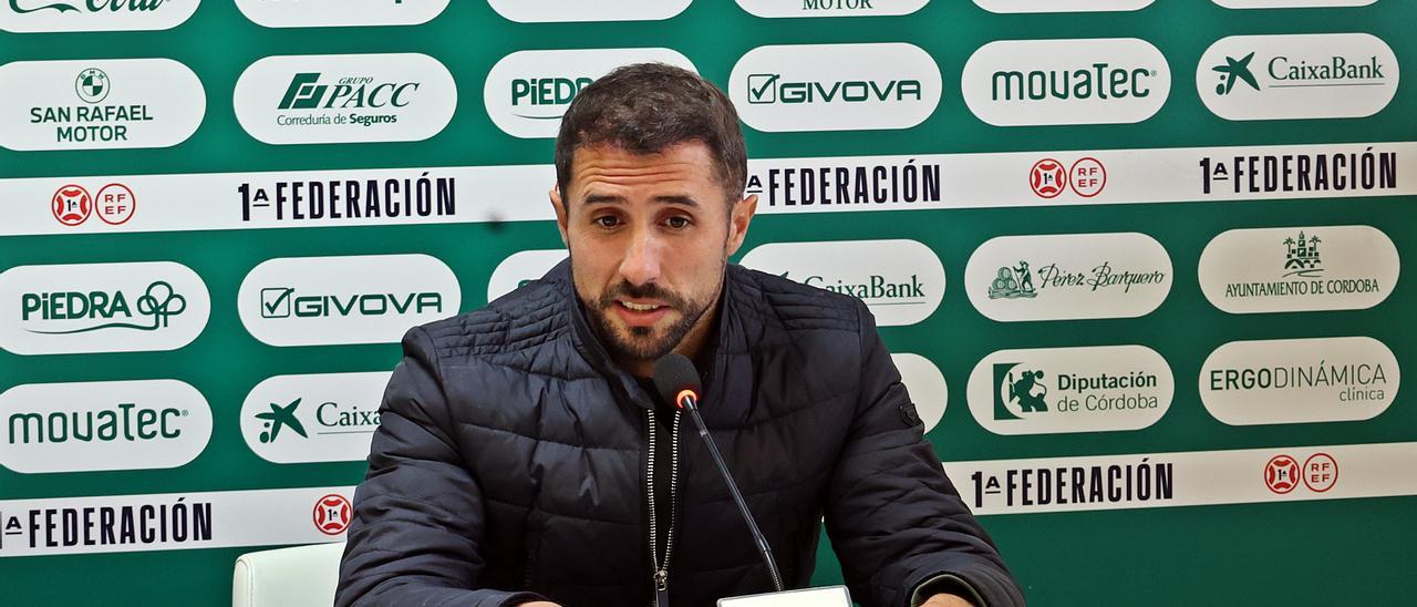 Canario, durante su presentación como nuevo jugador del Córdoba CF.