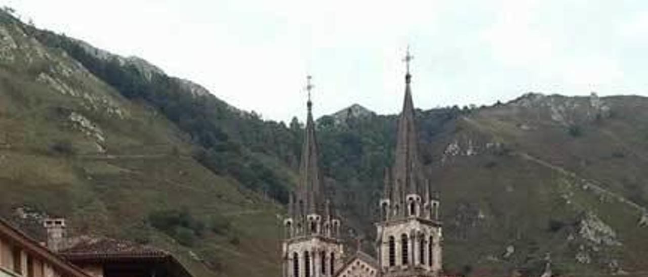 El aparcamiento del santuario, ayer por la tarde.