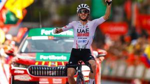 Adam Yates triunfa en Granada.