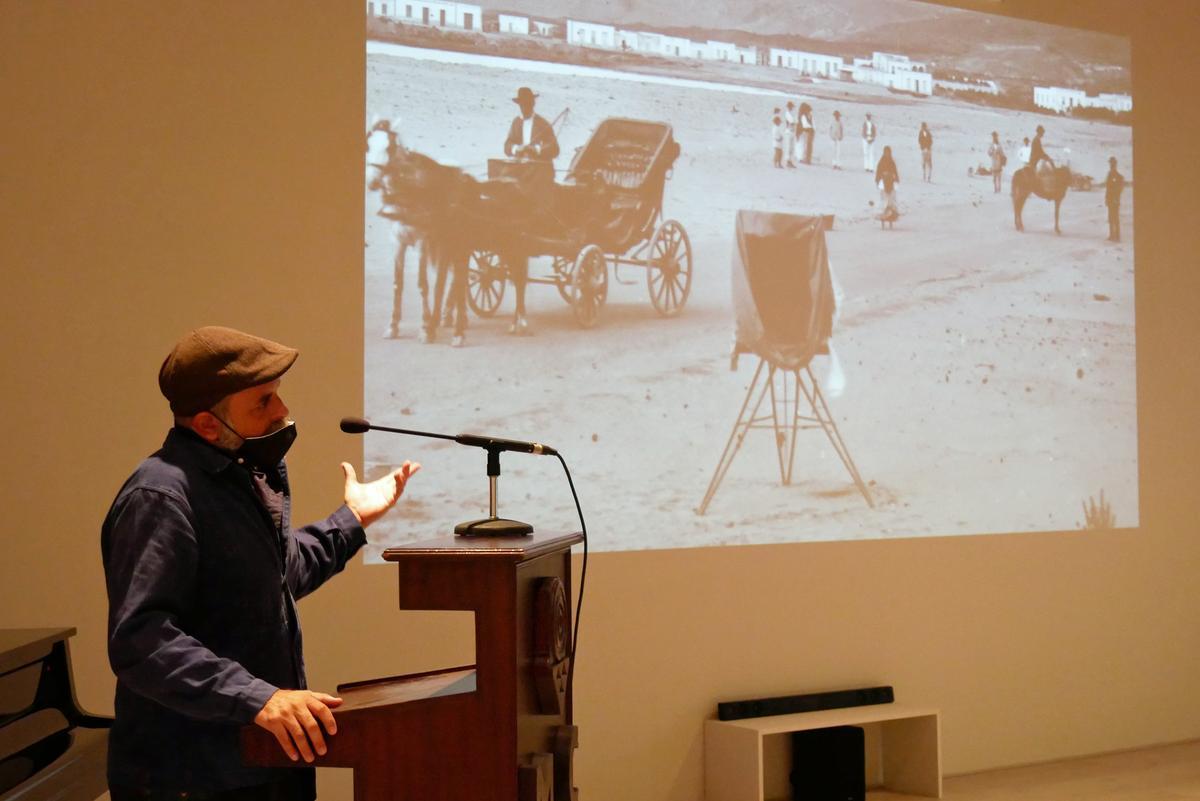 Miguel G. Morales abre su instalación ‘Hucal’ en el Museo Canario