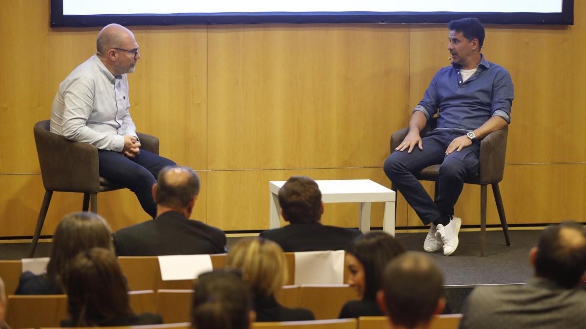 Míchel junto a Jordi Roura, jefe de redacción de Diari de Girona