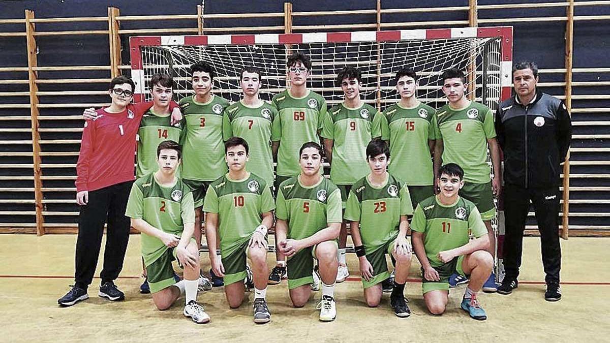 Equipo cadete del Handbol Marratxí, campeón de Mallorca.