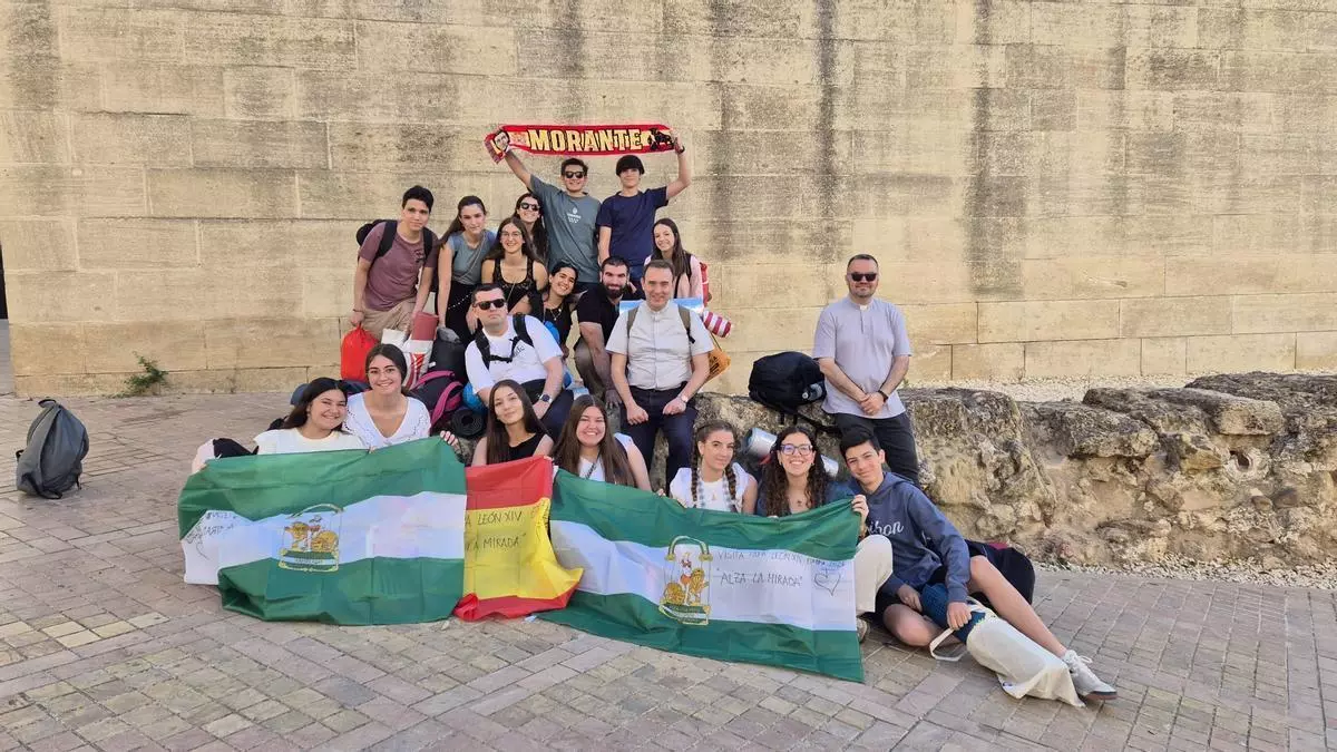 Jóvenes cordobeses comparten fe y encuentro en la vigilia y la misa del papa León XIV en Madrid