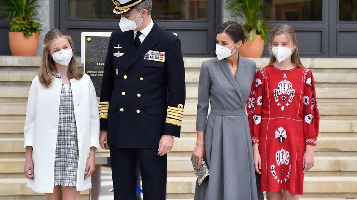 La princesa Leonor amadrina el primer submarino cien por cien español