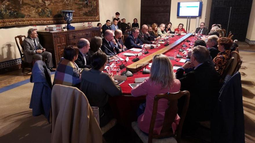 Un momento de la reunión celebrada en Sevilla.