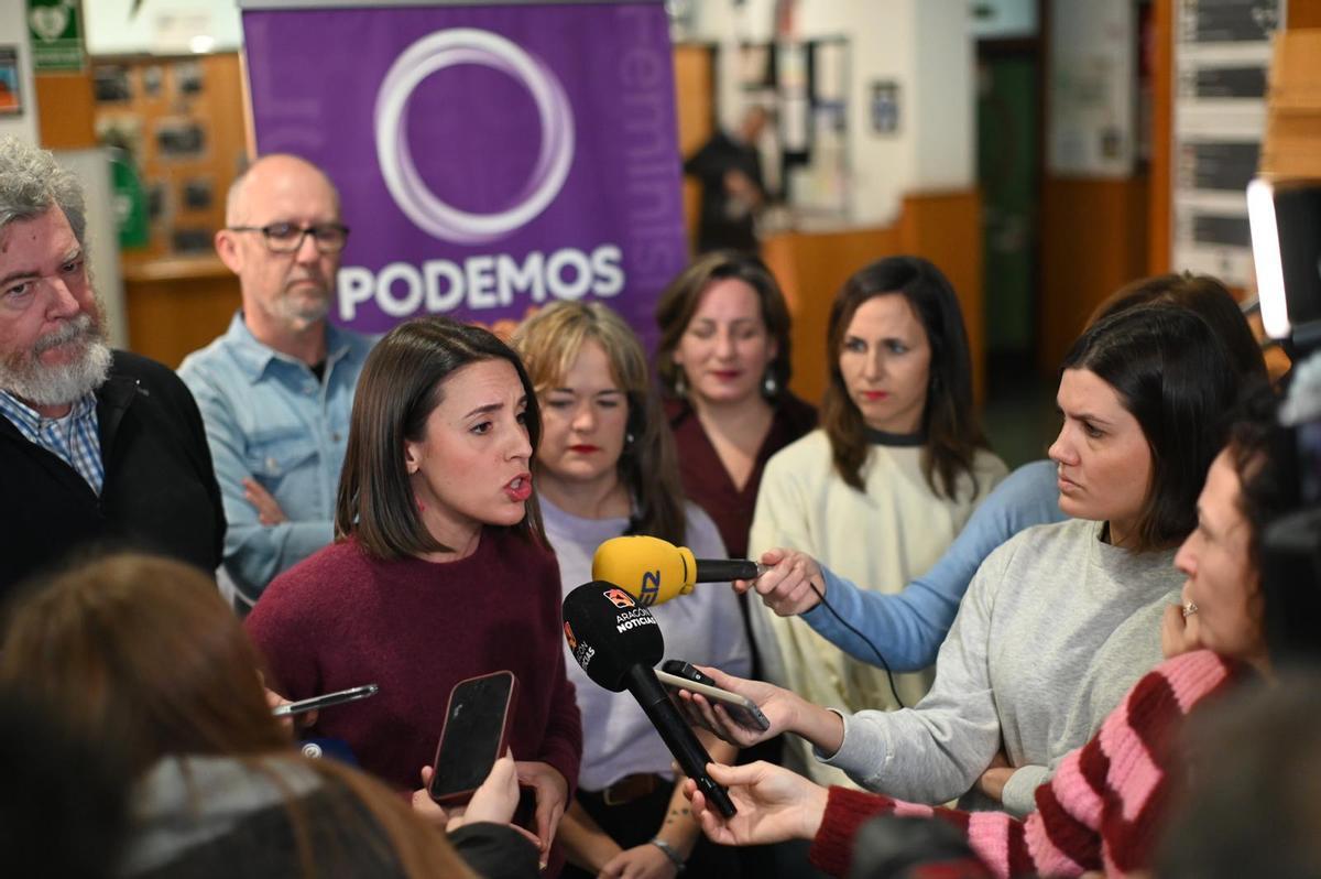 En imágenes | Ione Belarra e Irene Montero arrancan la campaña de Podemos Aragón para el 8F
