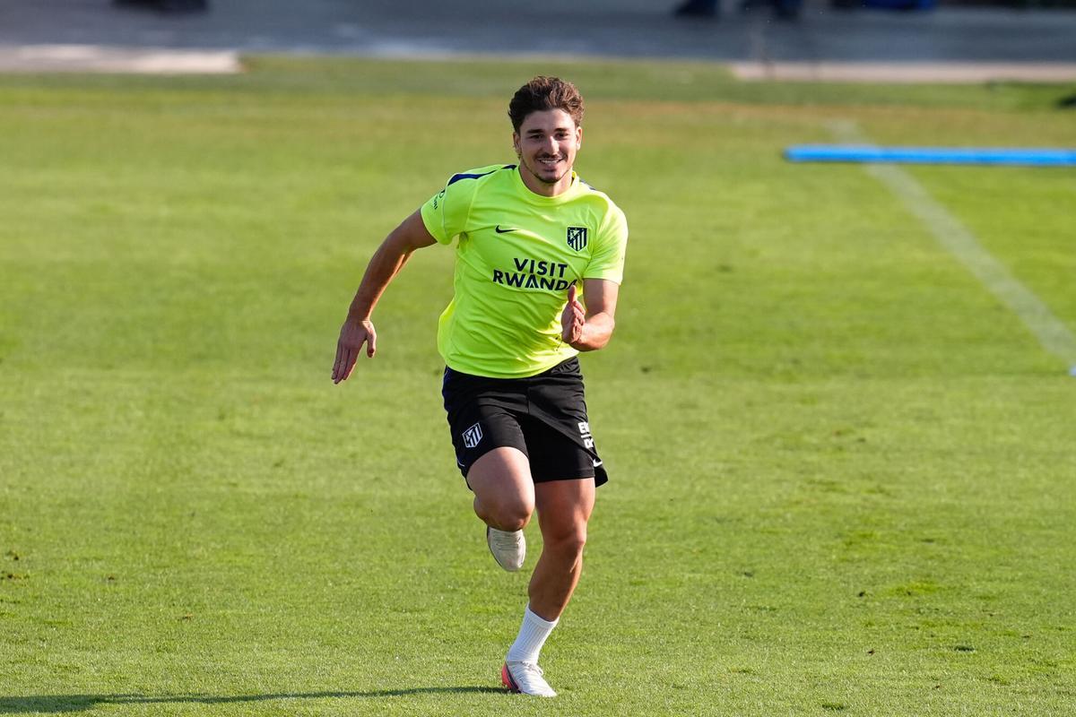 Julian álvarez, durante el entrenamiento con el Átletico de Madrid en la Ciudad Deportiva de Majadahonda este miércoles.