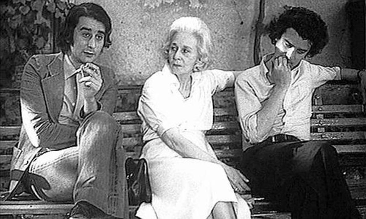 Leopoldo María, Felicidad Blanc i Michi Panero, en una escena de la pel·lícula ’El desencanto’. Leopoldo María, Felicidad Blanc i Michi Panero, en una escena de la pel·lícula ’El desencanto’.