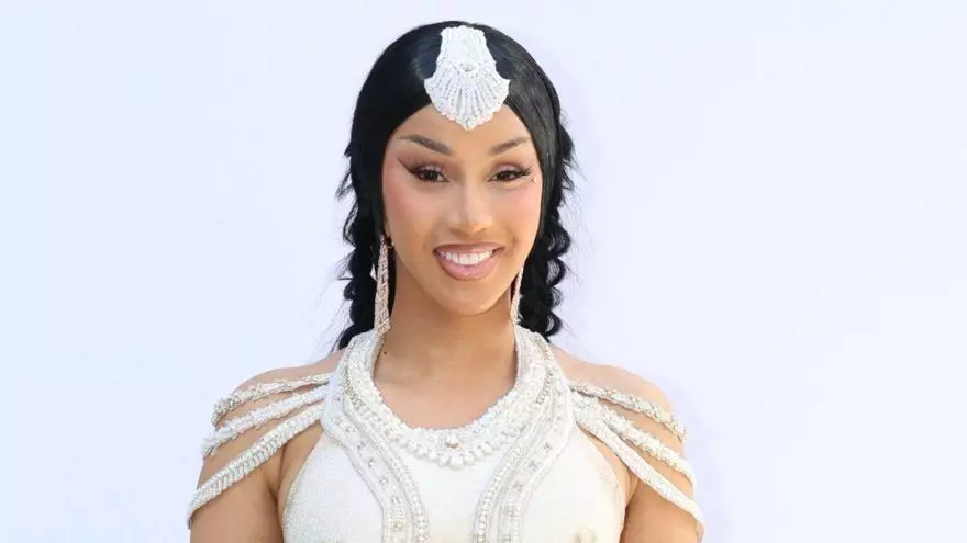 Cardi B (33 años) reflexiona sobre lo inteligente que cree la gente que es: "Siempre quise ganar"