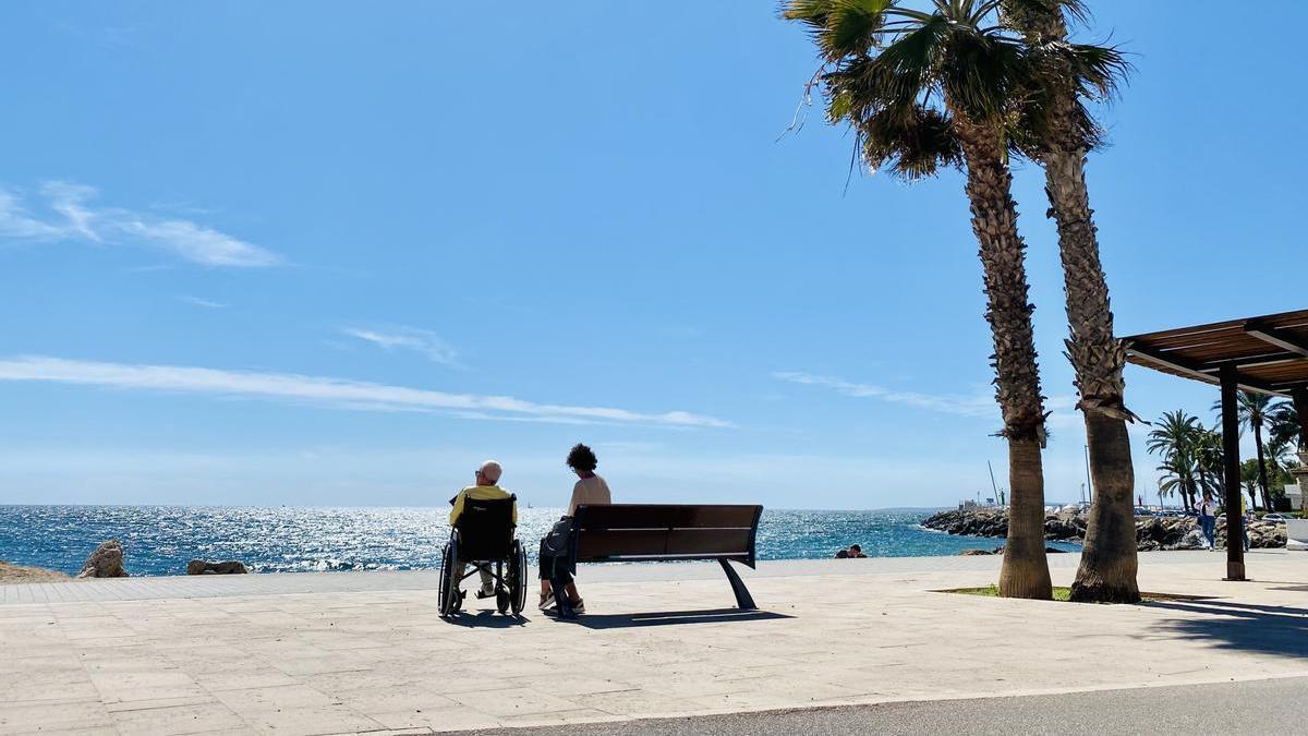 Am Wochenende ist ein Spaziergang in der Sonne ein gute Idee auf Mallorca.