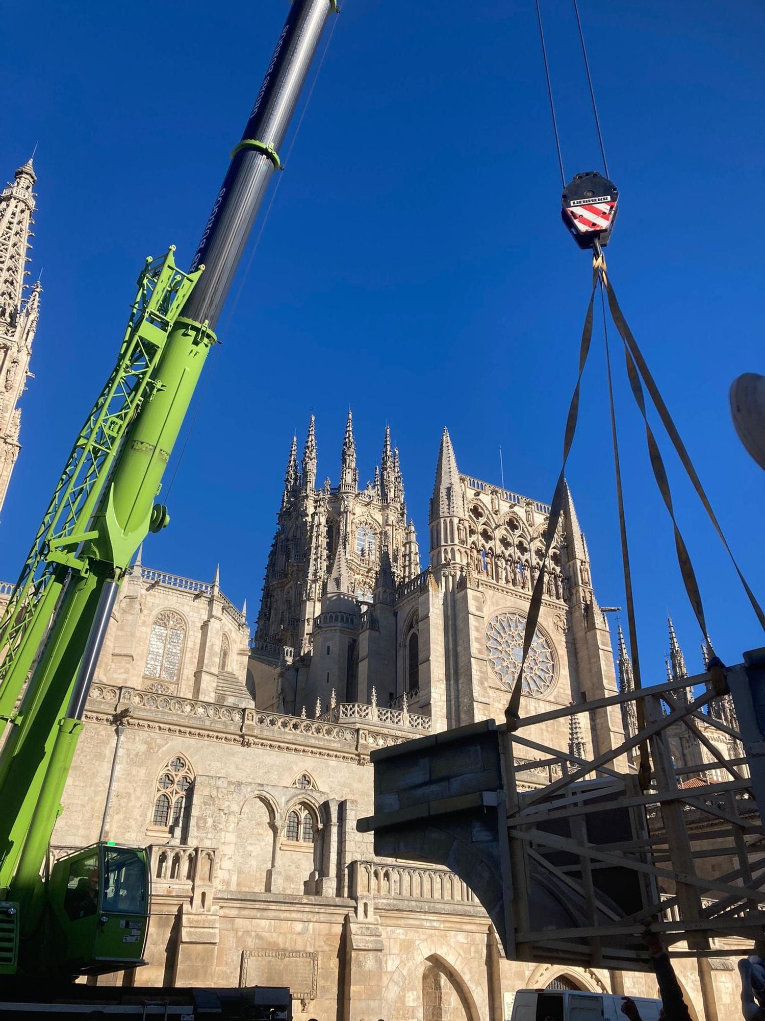 Una "plantà" a los pies de la Catedral de Burgos