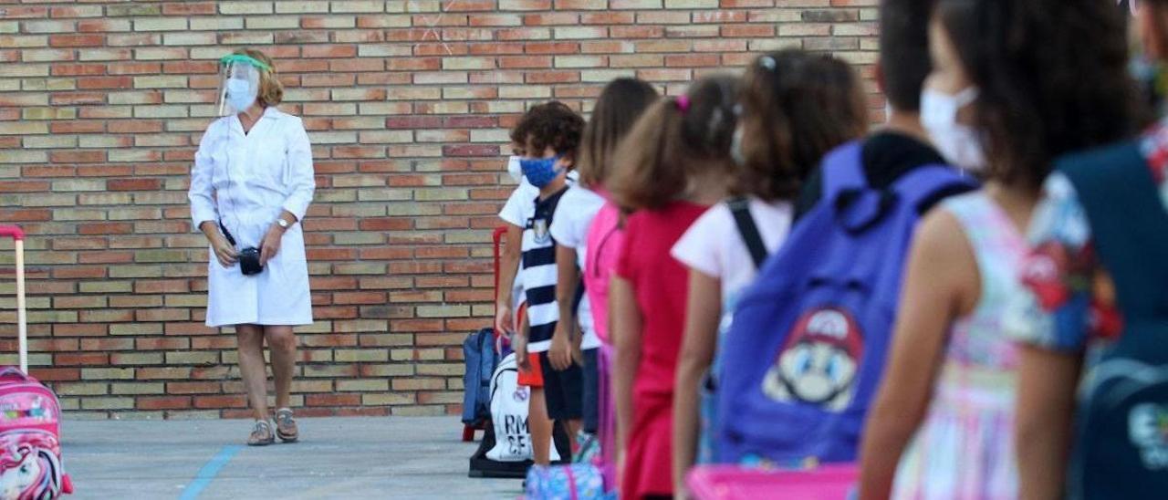 Educación aprueba la subida de sueldo a los profesores de Andalucía